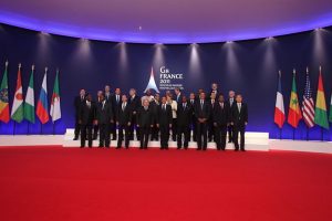 Heads of State of G8 countries at last week's Summit in Deauville: committed to urgently achieving a polio-free world C.Alix/France
