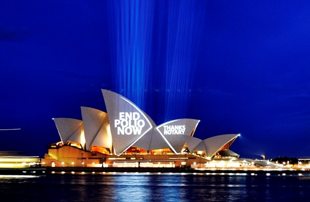 The “End Polio Now” message is beamed on to the Sydney Opera House, Australia Mark Wallace/Rotary Down Under