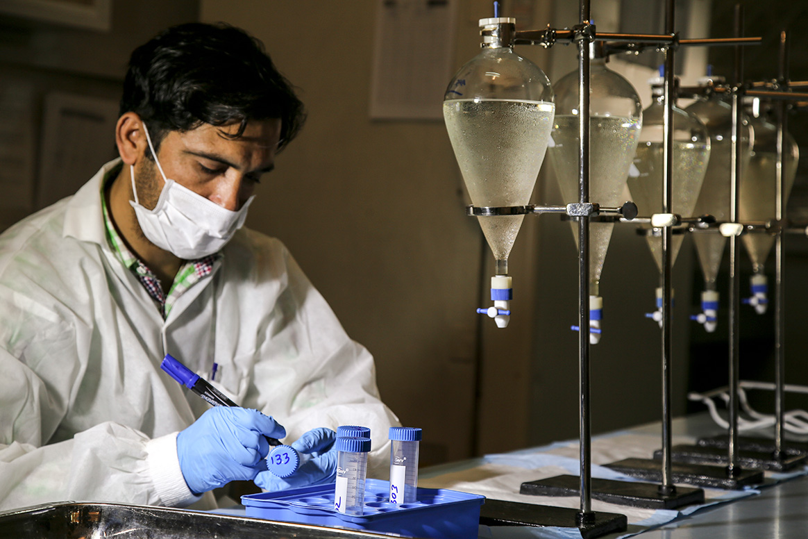 With the support of the Government of Japan, the Islamabad laboratory will be able to significantly speed up its sample processing capacity, enhancing the polio programme’s ability to detect and track the virus. ©NEOC/PAK2017/Abid Ahsan