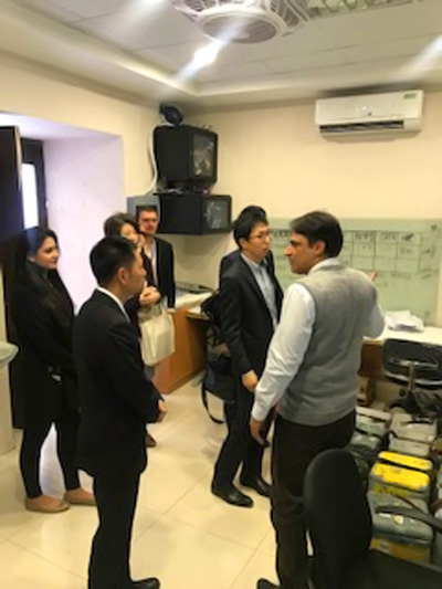 Representatives from JICA and the Embassy of Japan touring the Pakistan Regional Polio Lab facilities. ©WHO/Pakistan